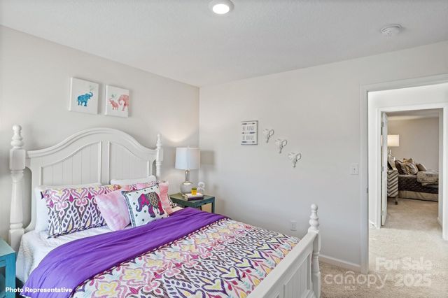 1369 37th Avenue Lane NE, Hickory, NC 28601