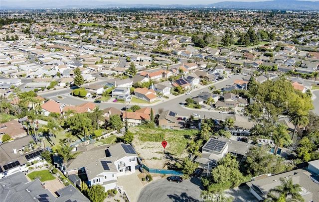 8351 Laura, Huntington Beach, CA 92646