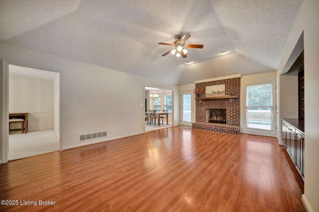 1009 Verity Way, Goshen, KY 40026