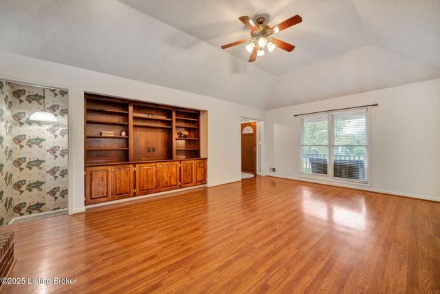 1009 Verity Way, Goshen, KY 40026