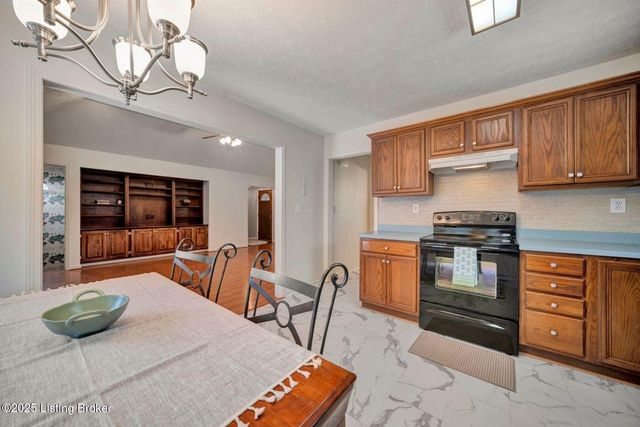 1009 Verity Way, Goshen, KY 40026