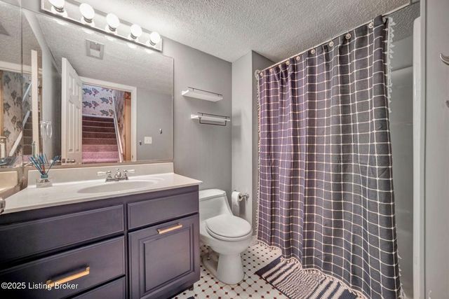 1009 Verity Way, Goshen, KY 40026