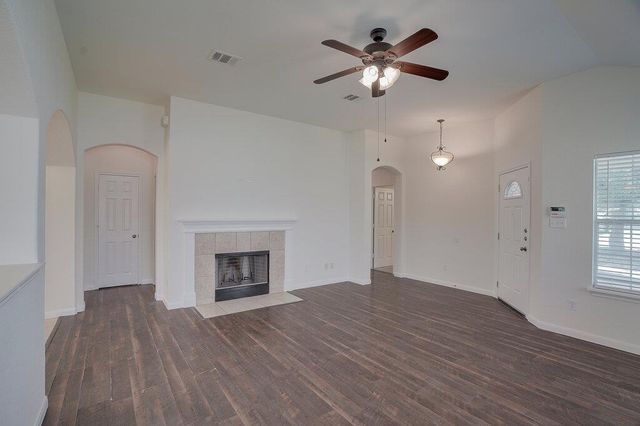 311 Gainer DR, Hutto, TX 78634