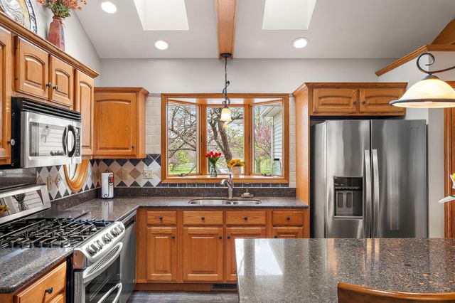 8 Smoke Road, Valparaiso, IN 46385