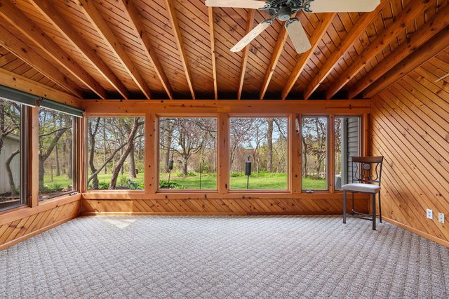8 Smoke Road, Valparaiso, IN 46385