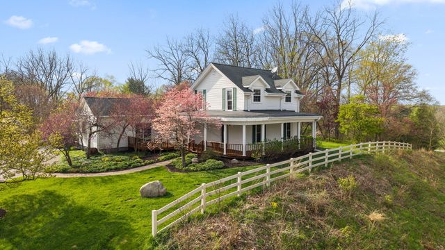 8 Smoke Road, Valparaiso, IN 46385