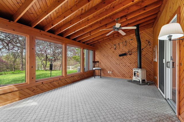 8 Smoke Road, Valparaiso, IN 46385