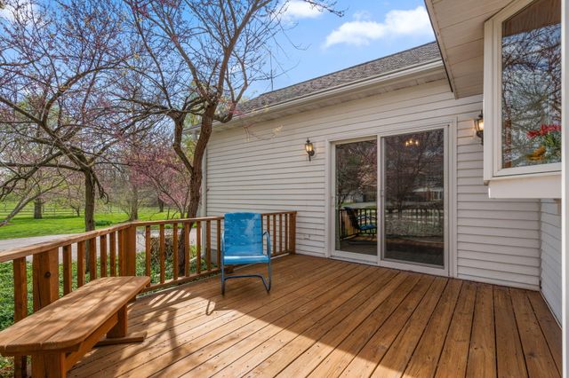 8 Smoke Road, Valparaiso, IN 46385