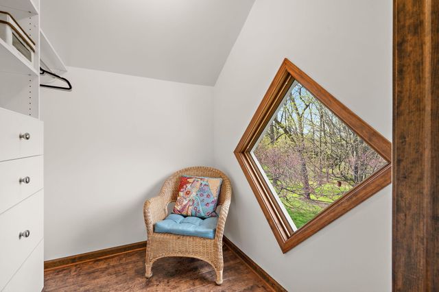 8 Smoke Road, Valparaiso, IN 46385