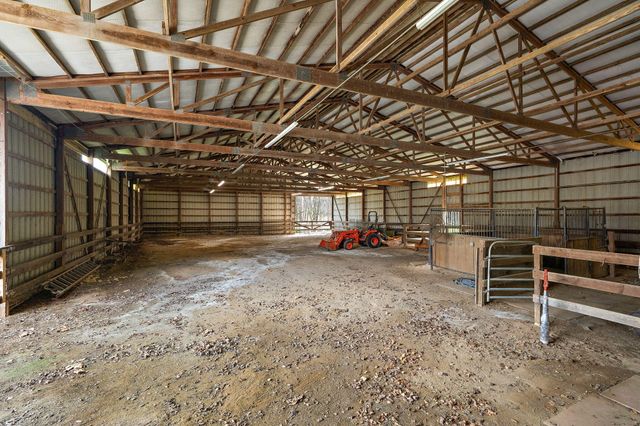 8 Smoke Road, Valparaiso, IN 46385