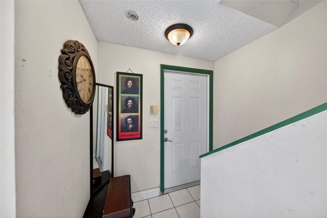 127 SW 3rd Street 127, Pompano Beach, FL 33060