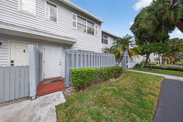 127 SW 3rd Street 127, Pompano Beach, FL 33060