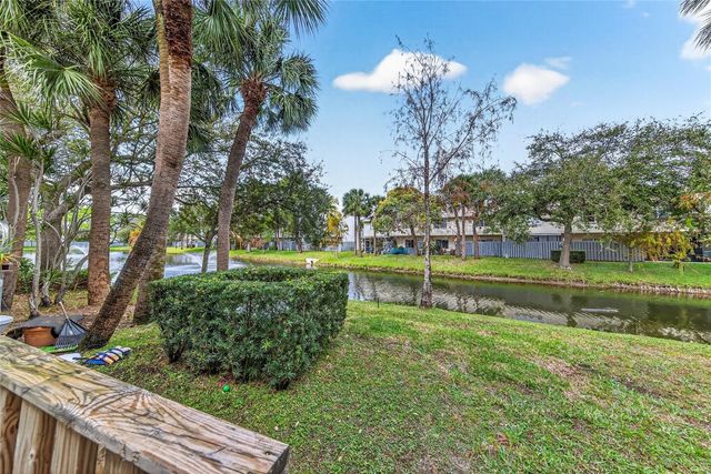 127 SW 3rd Street 127, Pompano Beach, FL 33060