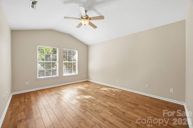 10900 Owl Nest Lane, Charlotte, NC 28277