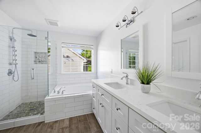 10900 Owl Nest Lane, Charlotte, NC 28277