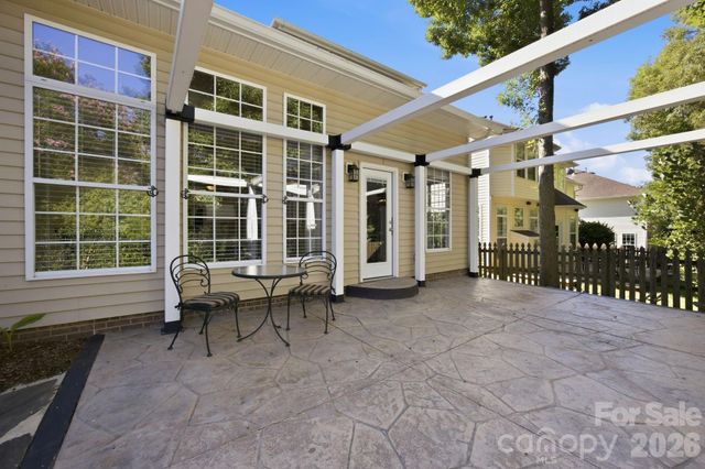 10900 Owl Nest Lane, Charlotte, NC 28277