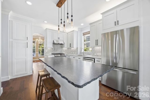 10900 Owl Nest Lane, Charlotte, NC 28277