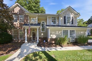10900 Owl Nest Lane, Charlotte, NC 28277
