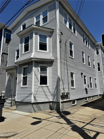66 Sutton Street, Providence, RI 02903