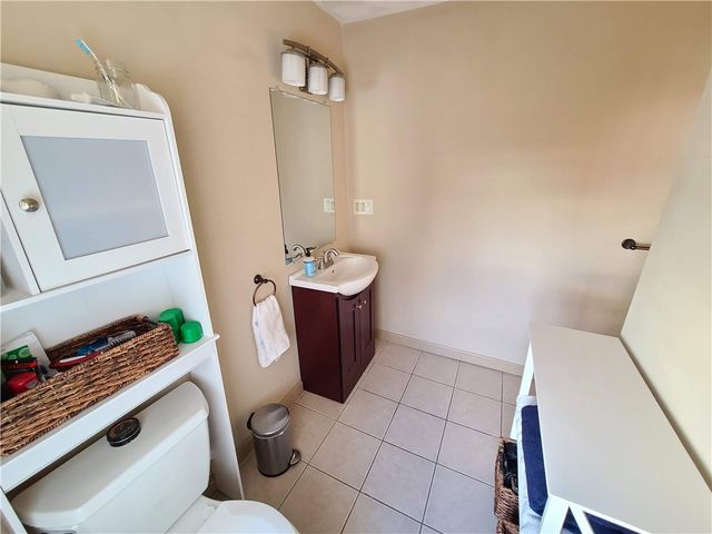 66 Sutton Street, Providence, RI 02903
