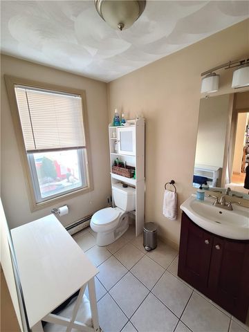 66 Sutton Street, Providence, RI 02903