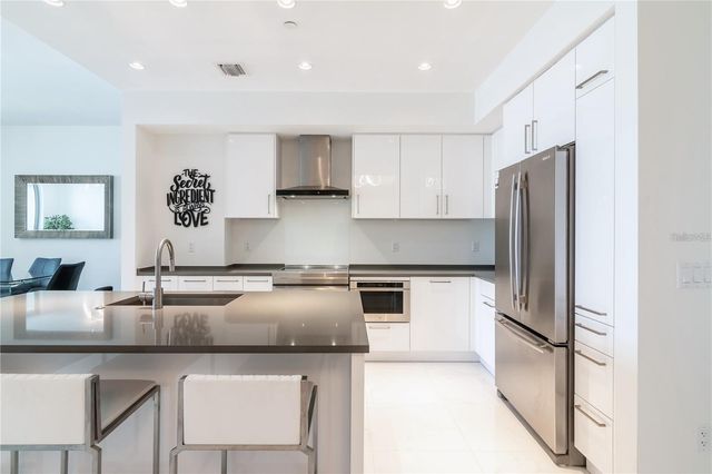 111 PINEAPPLE AVENUE S 1002, Sarasota, FL 34236