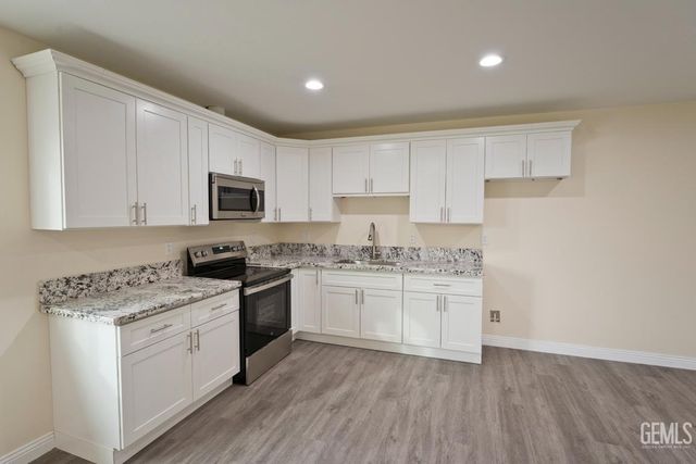 602 Higgins Drive, Bakersfield, CA 93308