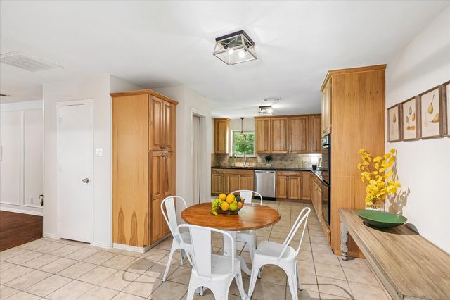 524 Oakridge Trail, Copper Canyon, TX 75077