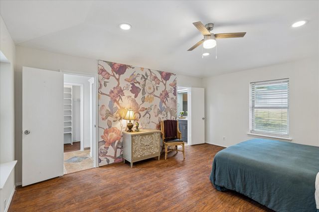 524 Oakridge Trail, Copper Canyon, TX 75077