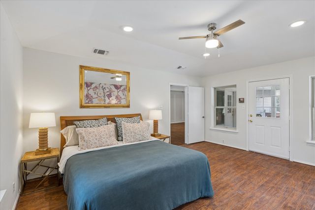 524 Oakridge Trail, Copper Canyon, TX 75077