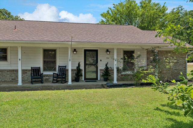 524 Oakridge Trail, Copper Canyon, TX 75077