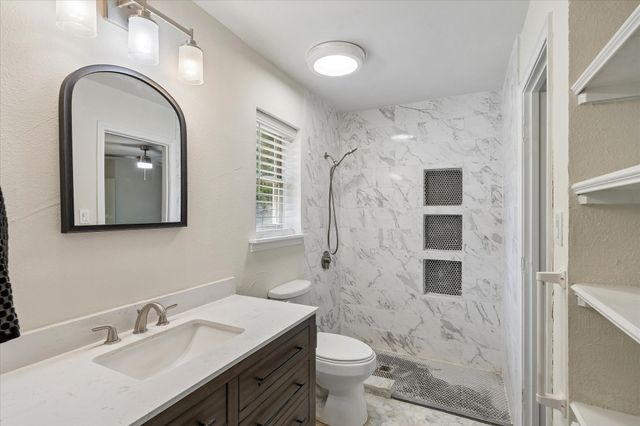 524 Oakridge Trail, Copper Canyon, TX 75077