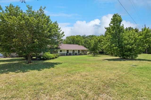 524 Oakridge Trail, Copper Canyon, TX 75077