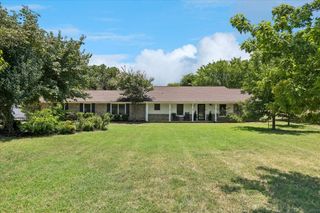 524 Oakridge Trail, Copper Canyon, TX 75077