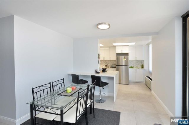 300 Winston Drive C0514, Cliffside Park, NJ 07010