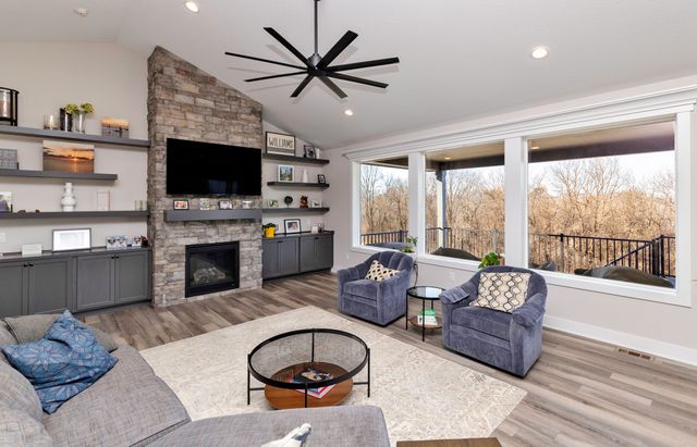 2314 Autumn Blaze Drive, Norwalk, IA 50211