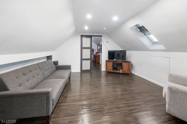 752 Eaton St, Elizabeth City, NJ 07202