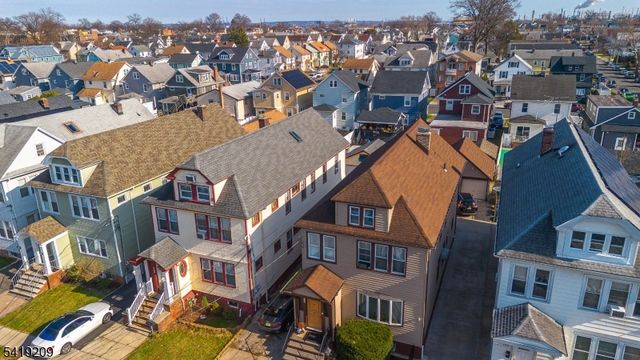 752 Eaton St, Elizabeth City, NJ 07202