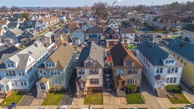 752 Eaton St, Elizabeth City, NJ 07202