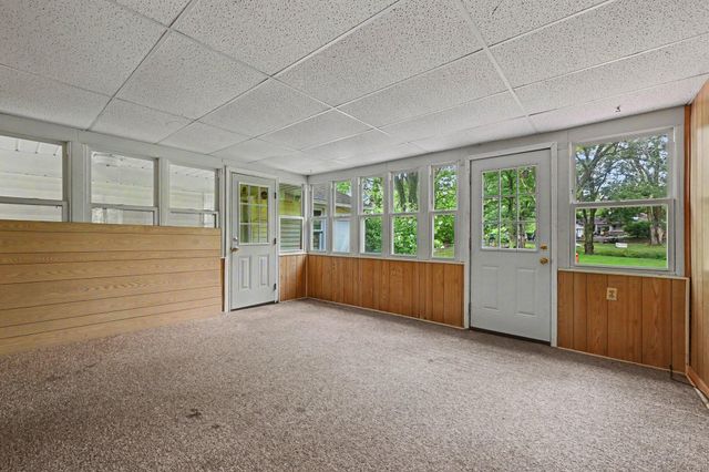 243 Creekview Drive, Battle Creek, MI 49037