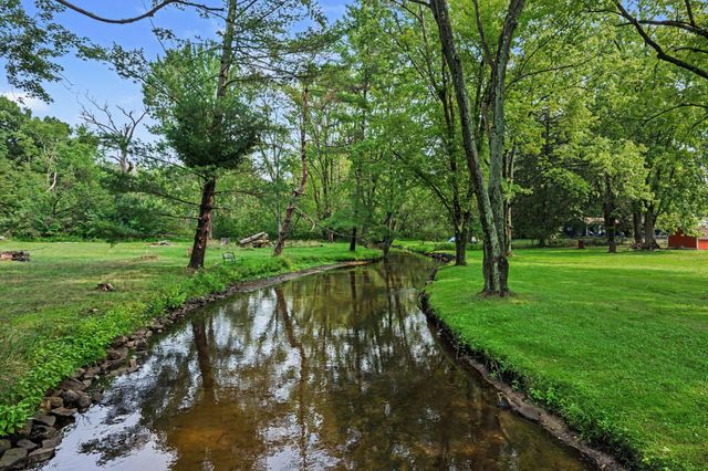 243 Creekview Drive, Battle Creek, MI 49037