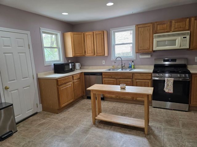 134 Washington Street, Brattleboro, VT 05301