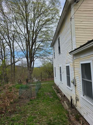 134 Washington Street, Brattleboro, VT 05301