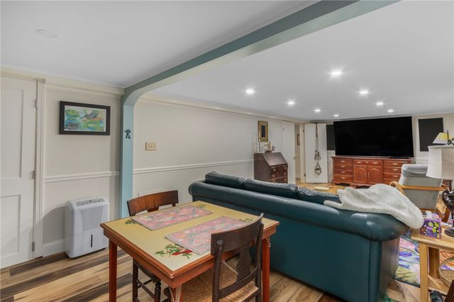 141 Coggeshall Avenue, Newport, RI 02840