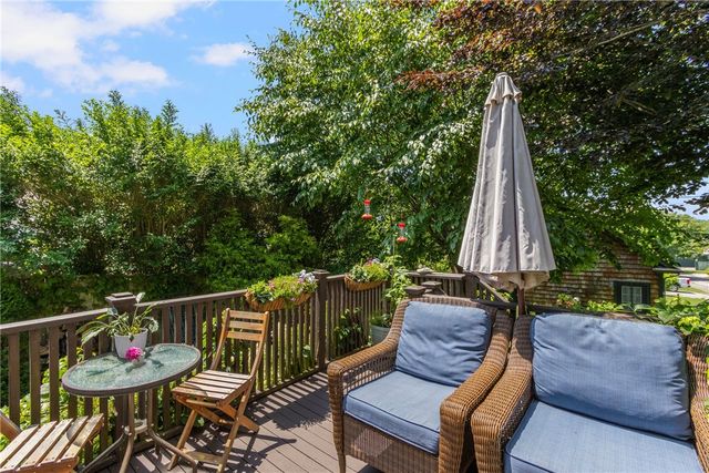 141 Coggeshall Avenue, Newport, RI 02840