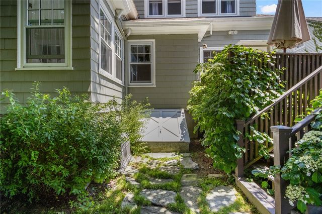 141 Coggeshall Avenue, Newport, RI 02840