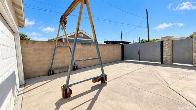 5752 Chestnut, Long Beach, CA 90805