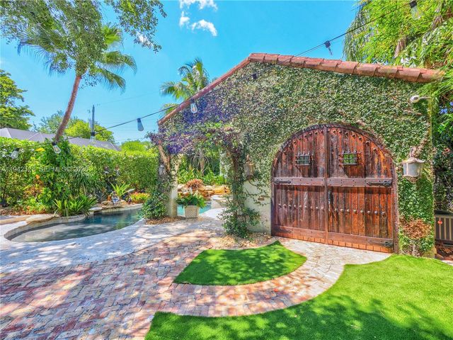 1229 Sorolla Avenue, Coral Gables, FL 33134