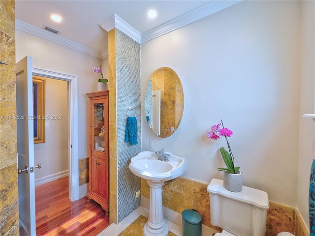 1229 Sorolla Avenue, Coral Gables, FL 33134