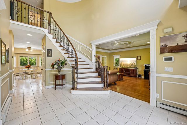 4 Penn Court, East Setauket, NY 11733